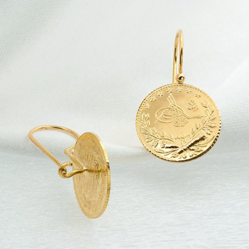 Reşat Çeyrek Küpe